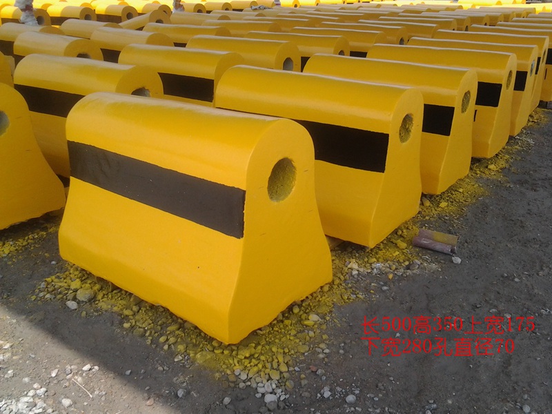 图||水泥隔离墩|水泥隔离墩价格|交通水泥墩|预制板规格|水泥预制板|预制板价格|
长沙 彩砖 水泥制品 预制构件 路沿石 沟盖板